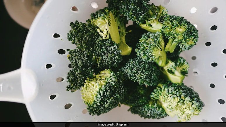 Musician Dies After Eating Broccoli Sandwich Amid Botulism Outbreak In Italy
