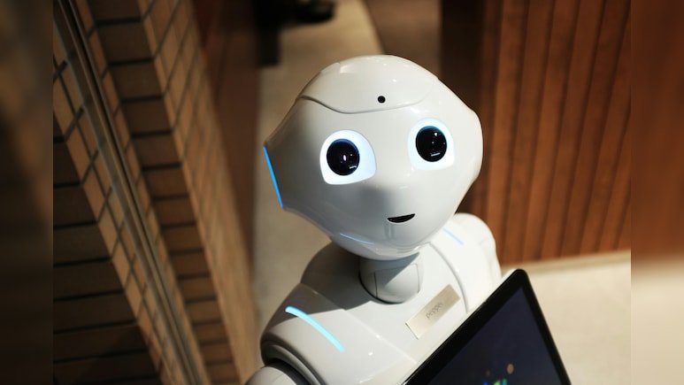 Graphic Robots Now Available To Public At China ‘s First ‘Robot Mall ‘